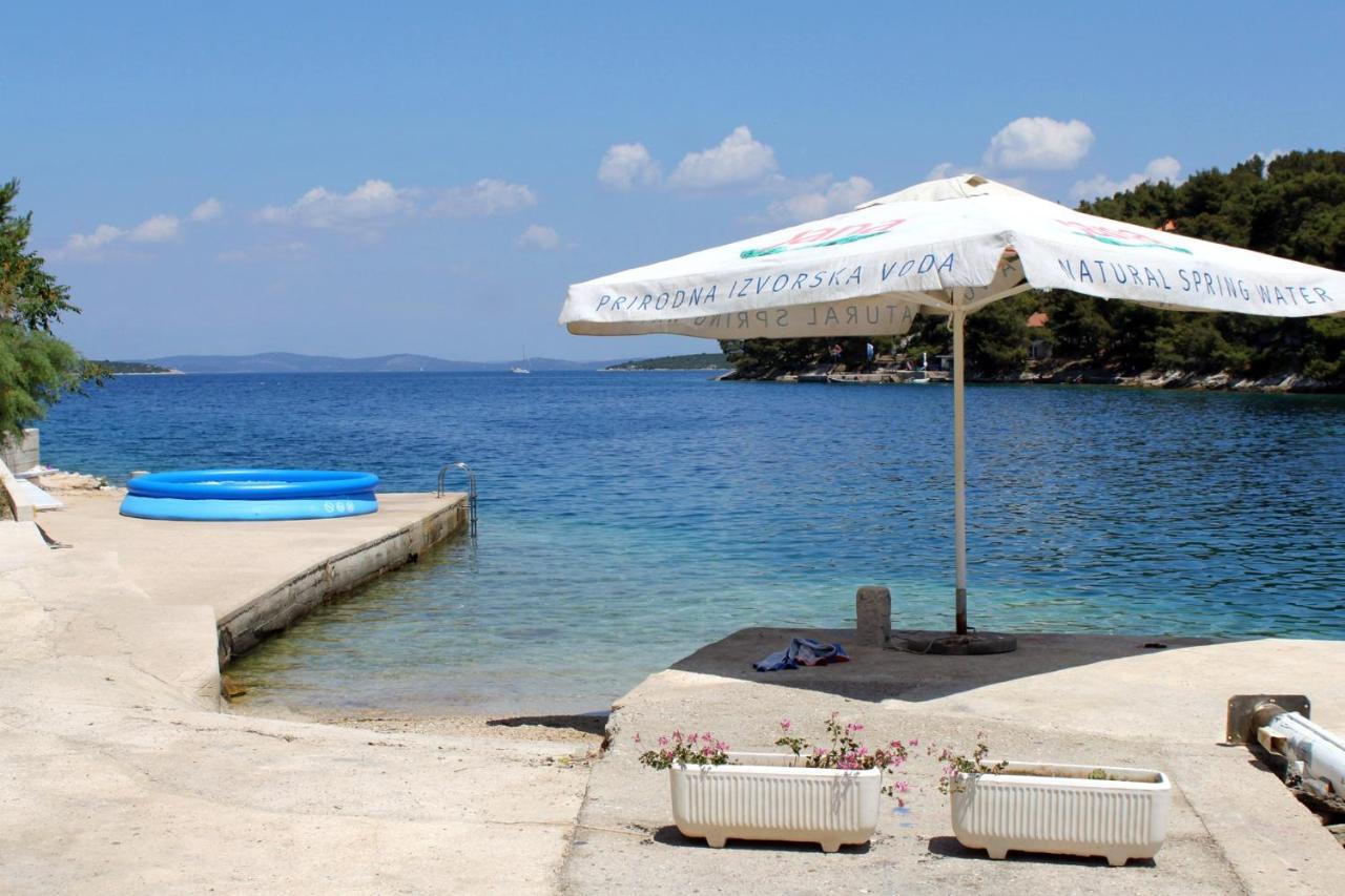 Apartments With A Parking Space Sali, Dugi Otok - 8172 מראה חיצוני תמונה