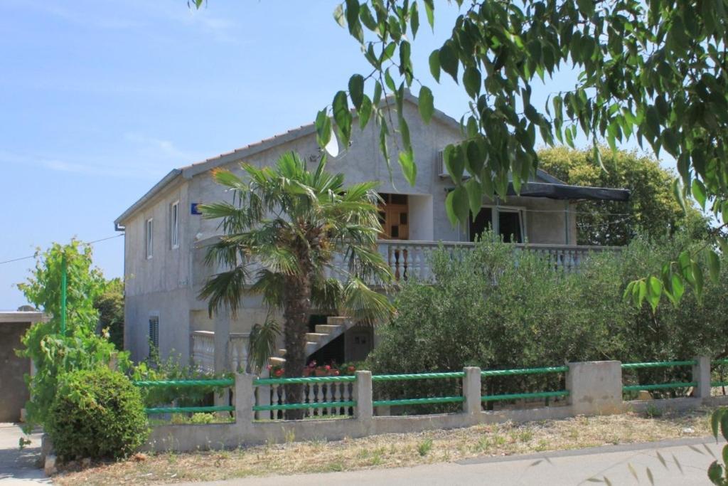 Apartments With A Parking Space Sali, Dugi Otok - 8172 מראה חיצוני תמונה