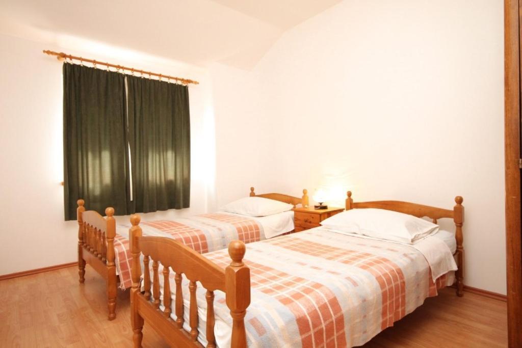 Apartments With A Parking Space Sali, Dugi Otok - 8172 מראה חיצוני תמונה
