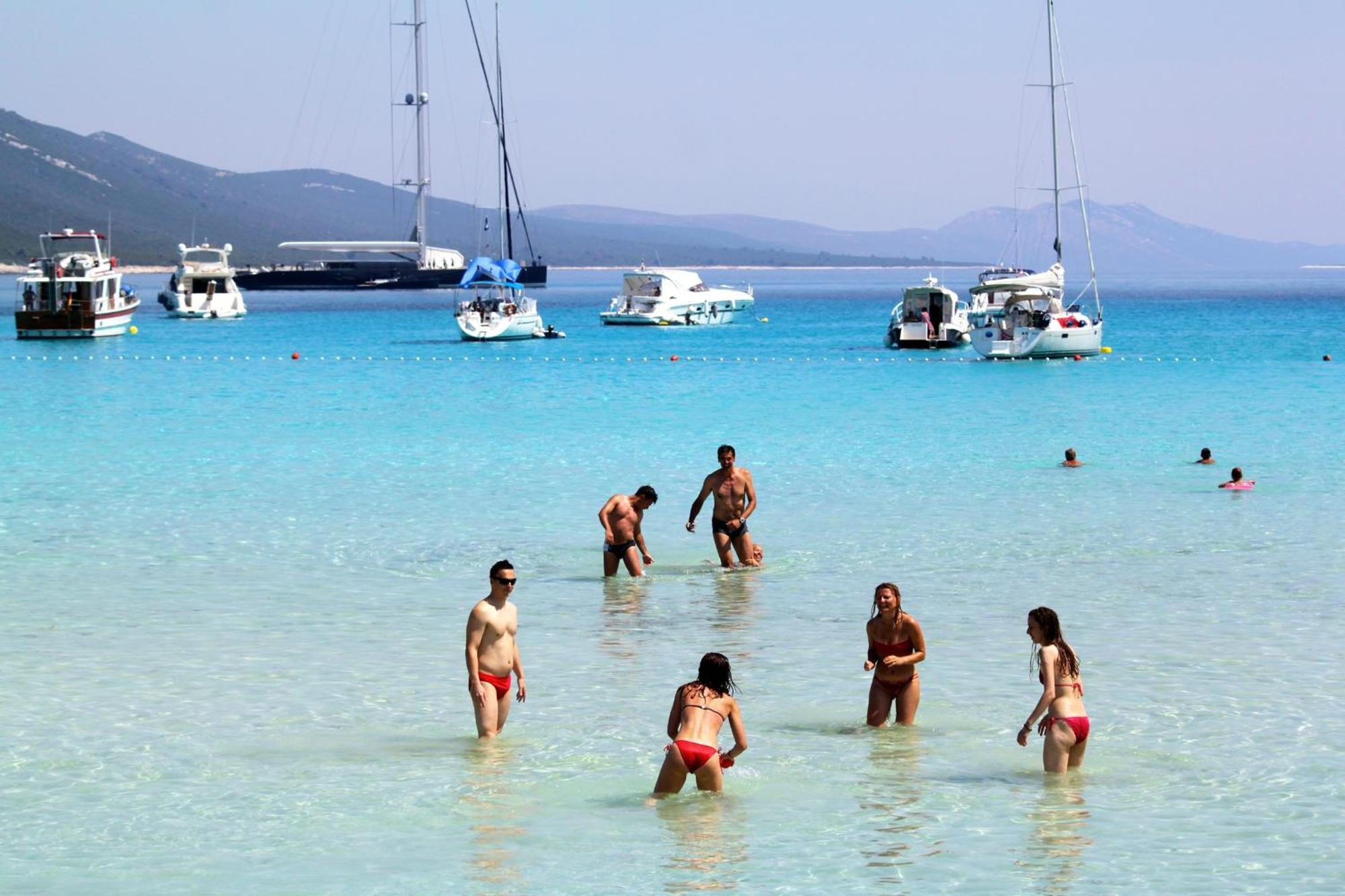 Apartments With A Parking Space Sali, Dugi Otok - 8172 מראה חיצוני תמונה